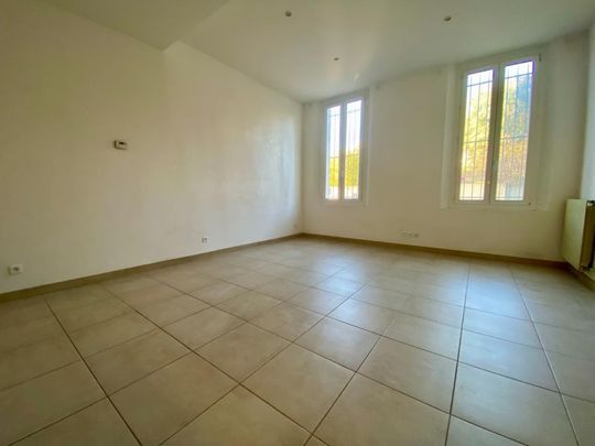 Location Appartement 3 pièces 75m² AVIGNON 84000 - Photo 1