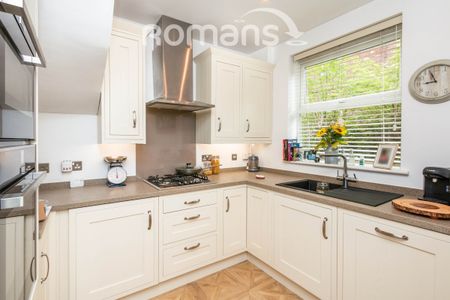 Fenton Lodge, Sandy Lane, Camberley, GU15 - Photo 3