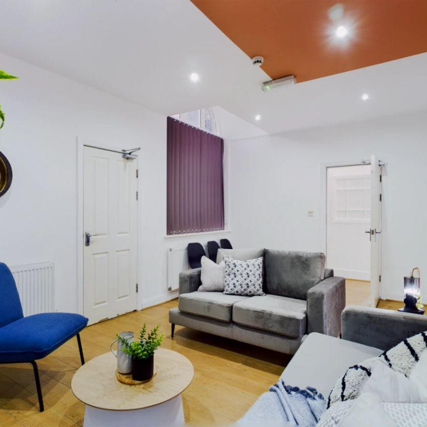 4 Bedroom House - Photo 1