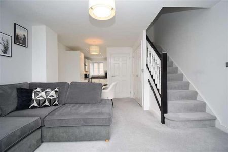 Beecham Square, Castleford, WF10 - Photo 2