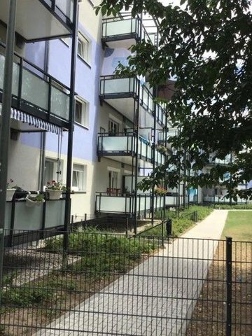 2-Zimmerwohnung mit Balkon im 1. Obergeschoss! - Foto 5