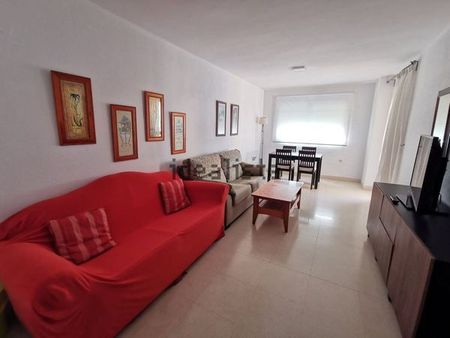 Alquiler de piso en Calle Navarro Ledesma - Photo 4