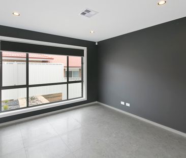 19A Bronhill Street, Moncrieff ACT 2914 - House For Rent | Domain - Photo 5