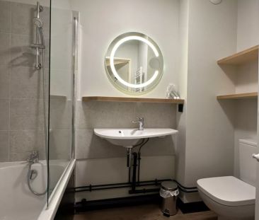 Dans résidence hôtelière, appartement meublé de 32 m2 Royalieu proc... - Photo 1