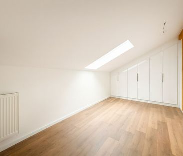Erstvermietung nach Kernsanierung – stylish 2.5-room penthouse apar... - Photo 1
