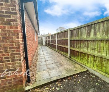 2 bedroom detached bungalow to rent - Photo 6