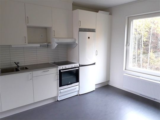 Småbrukets backe 32, Visättra - Foto 1