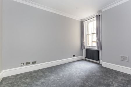 3 bedroom flat to rent - Photo 4