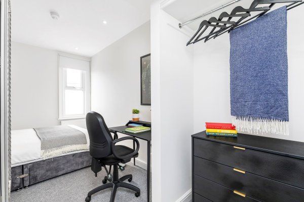 £130PPPW, BILLS INCLUDED- West Parade, LINCOLN, LN1 1LF, Property for rent - Photo 1