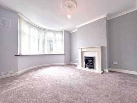 3 bedroom semi-detached house to rent - Photo 2