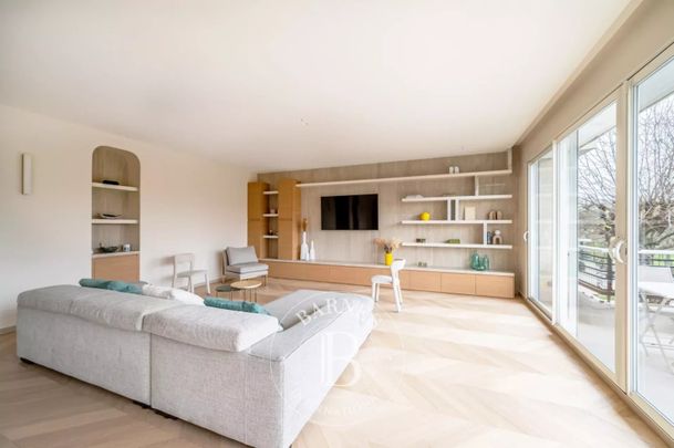 Tout savoir sur cet appartement dans le quartier Charles Laffitte, à Neuilly-sur-Seine - Photo 1