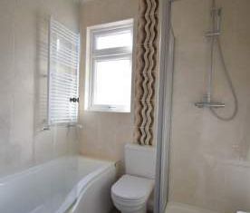 1 bedroom property to rent in Westcliff On Sea - Photo 5