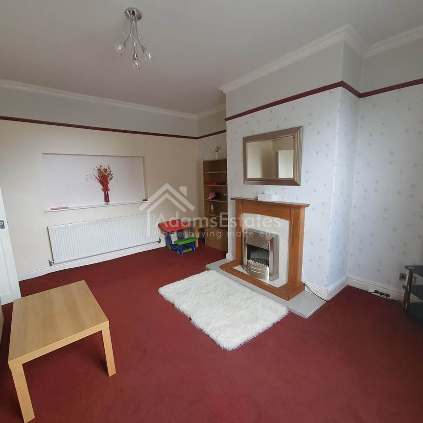 Hall Road, Thornhill, Lees - Photo 1