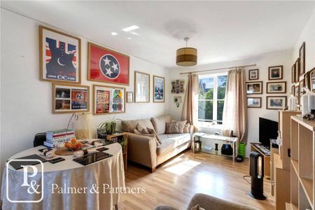 2 bedroom coach house to rent - Photo 5
