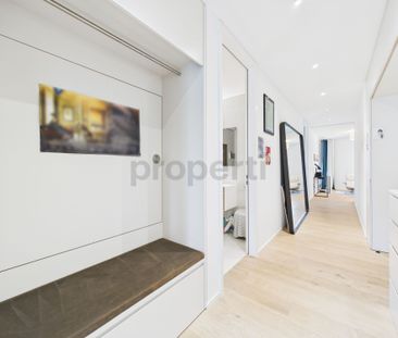 Modernes und sonniges Wohnungserlebnis in Zürich komplett möbliert - Photo 1