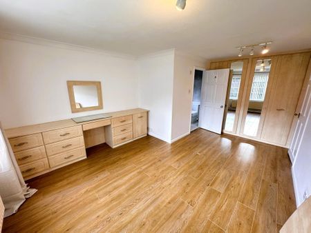 4 bedroom bungalow to rent - Photo 5