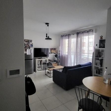 Location Appartement 2 pièces 43m² DECINES CHARPIEU 69150 - Photo 1