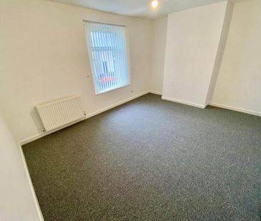 2 bedroom house to rent - Photo 2