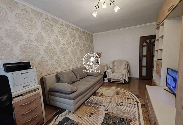 Apartament 2 camere decomandat de inchiriat – Podu de Fier (str. Rufeni) - Photo 1