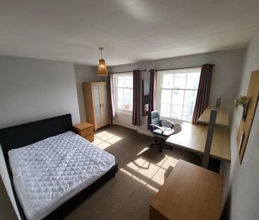 4 bedroom house, 2 en-suites - Photo 5