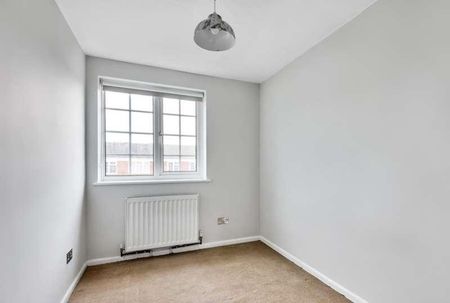 Sandalwood, Guildford, GU2 - Photo 5