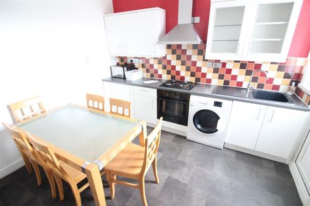 Myrtle Road, Hounslow - Photo 2
