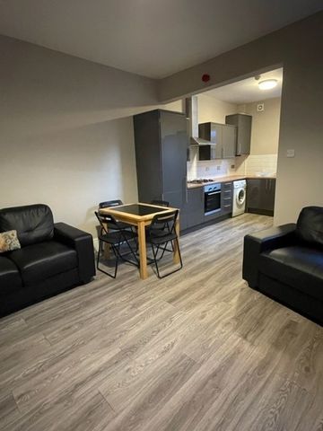 69 Junction Road, Hunters Bar - Photo 2