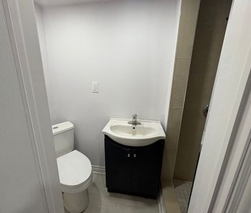 For Lease - 475 D'arcy Street Unit# C, Newmarket, Ontario - Photo 4