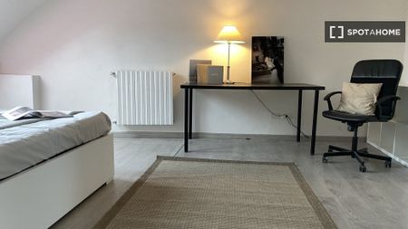 milan, Lombardy 20156 - Photo 5