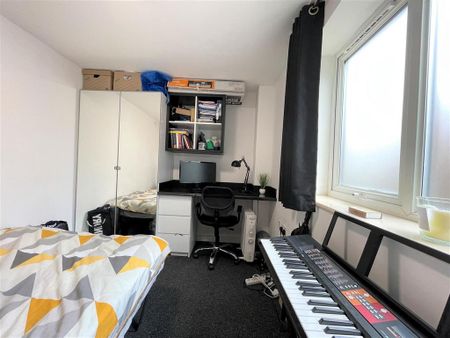 2 bedroom flat to rent - Photo 5