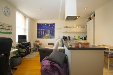 1 bedroom apartment to rent - Photo 2