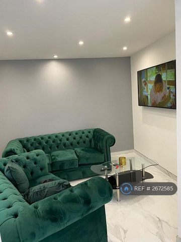 5 bedroom terraced house to rent - Photo 2