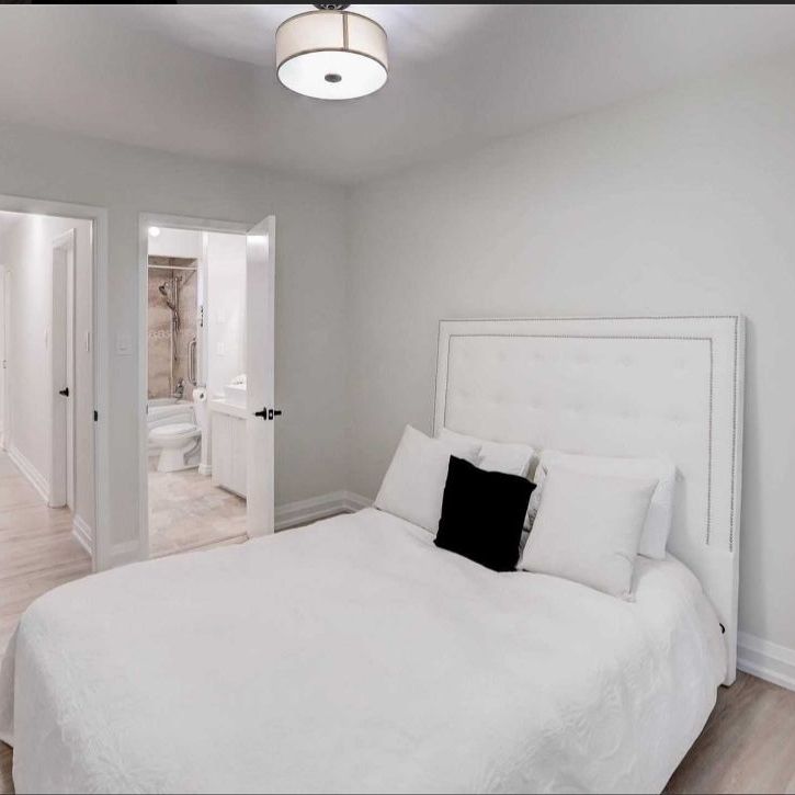 For Lease - 31 Grove Park Crescent, Toronto, Ontario - Photo 1