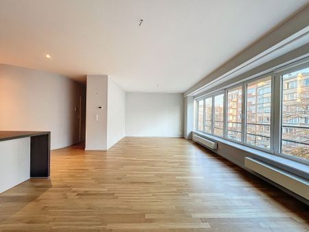 Appartement met twee slaapkamers in Ixelles - Photo 4