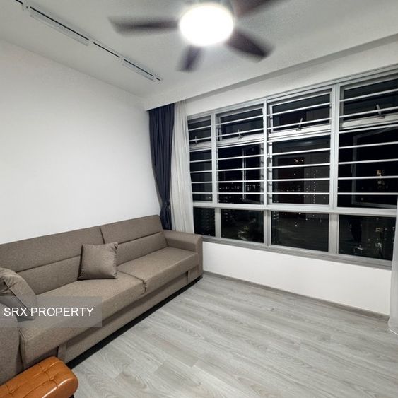Blk 293D Skypeak @ Bukit Batok (Bukit Batok), HDB 4 Rooms - For Rent - Photo 1