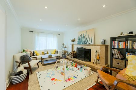 For Lease - 2429 Cliff Road, Mississauga, Ontario - Photo 2