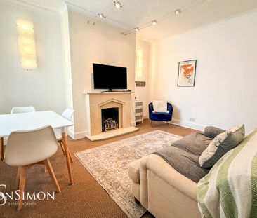 Darwen Road, Bromley Cross - Photo 1