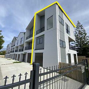 Brand new, never-before-lived-in home! - Photo 1