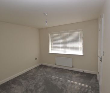 3 bedroom House To Let - Photo 3