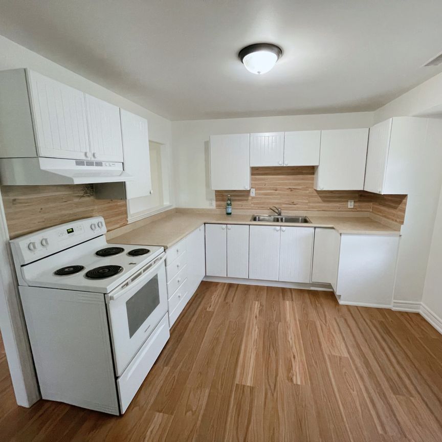 For Lease - 320 Miami Drive Unit# Main floor, Georgina, Ontario - Photo 1