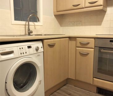 1 bedroom apartment to rent Park Mews, Park Gate, SO31 - Photo 1