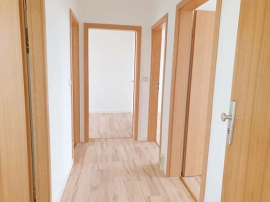 3- Raum-Wohnung in Sangerhausen, Baumschulenweg - Foto 1