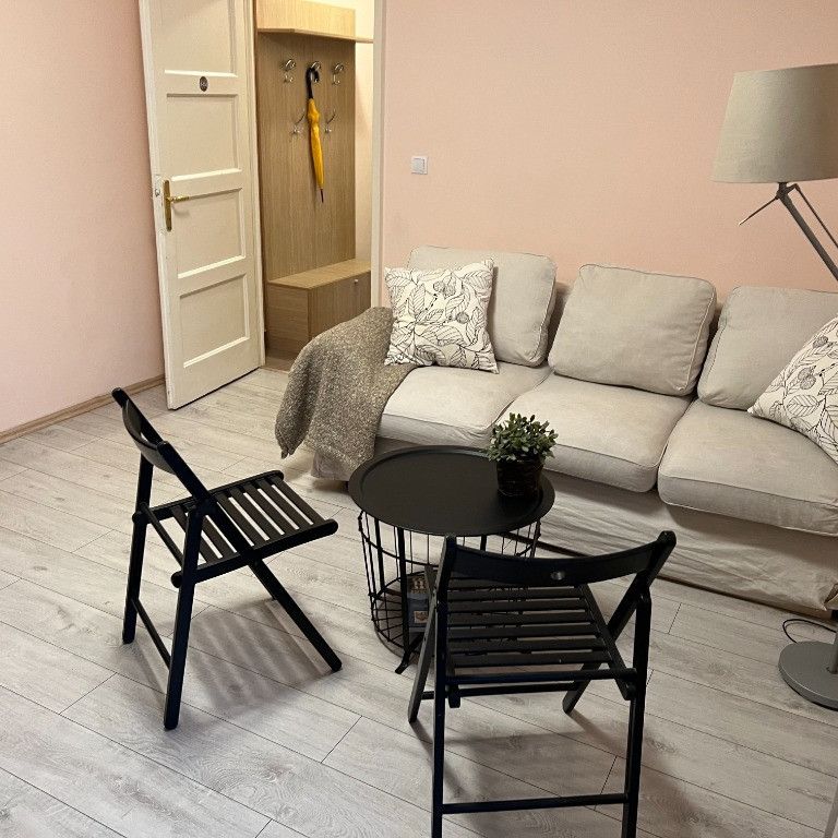 Inchiriez apartament 2 camere Piața Romană - Fotografie 1