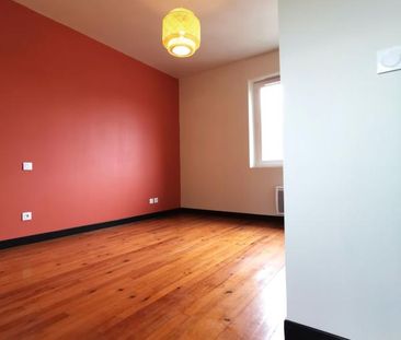 Location Appartement 2 pièces 51m² AIRE SUR L ADOUR 40800 - Photo 5