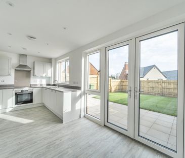 3 bedroom semi-detached house to rent - Photo 6