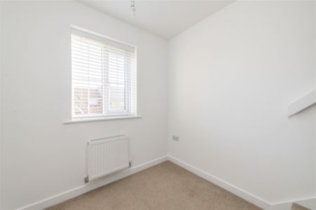 3 bed House To Let - Photo 4