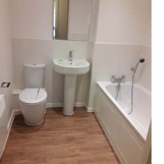 2 bedroom property to rent in Warrington - Photo 3