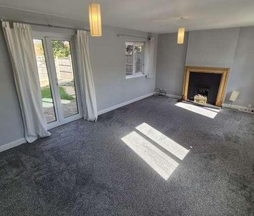 Tiverton Close, Oadby, LE2 - Photo 2