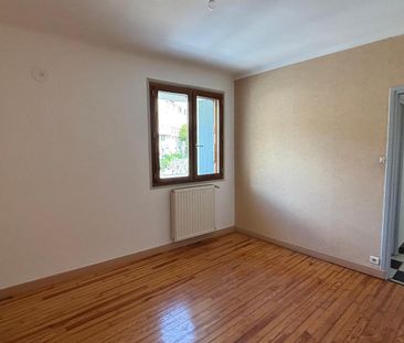 Location Appartement 3 pièces 73m² PRIVAS 07000 - Photo 2