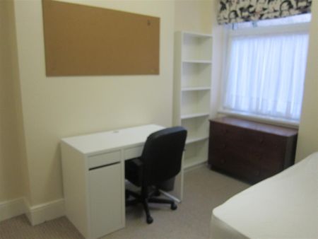 Student Property For Rent Bertha Street, Pontypridd - Photo 2
